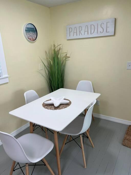 The Sunshine Homestay New Smyrna Beach Bagian luar foto
